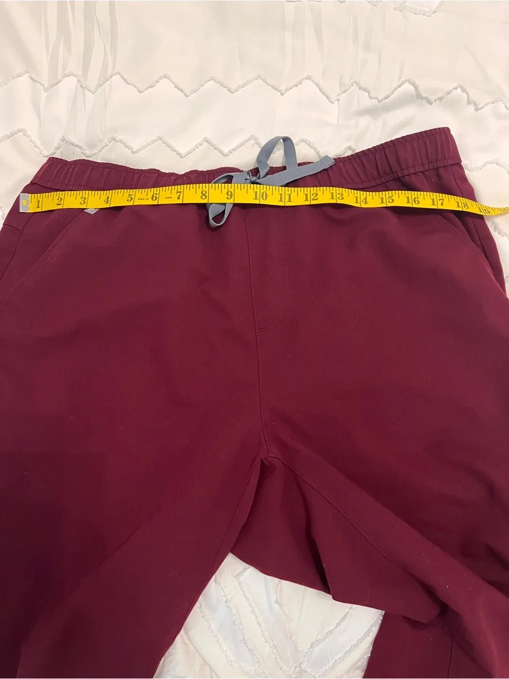 Figs Men's Maroon Jogger Sweatpants